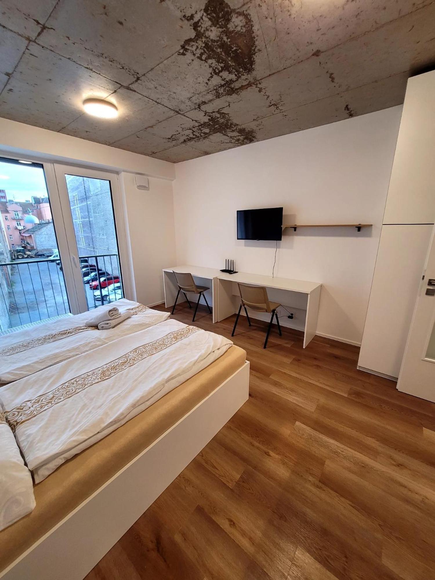 Street Apartments Brno Center Exterior photo
